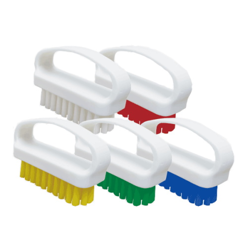 皮膚を傷つけず、しっかり洗える！手にフィットする柔らかネイルブラシ