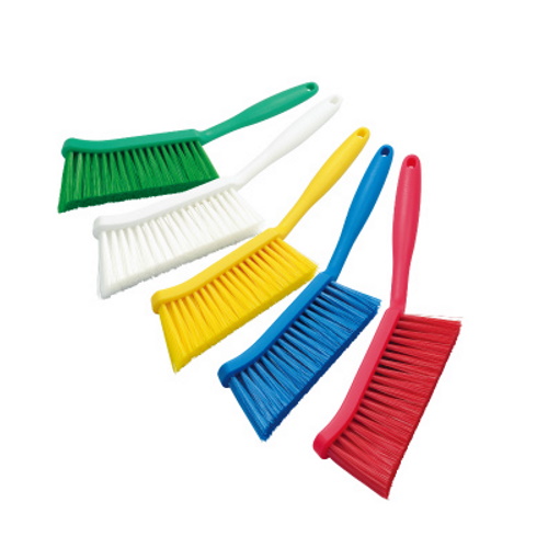 テーブル清掃がもっとスムーズに！軽く掃くだけでキレイになるプロ仕様ブラシ