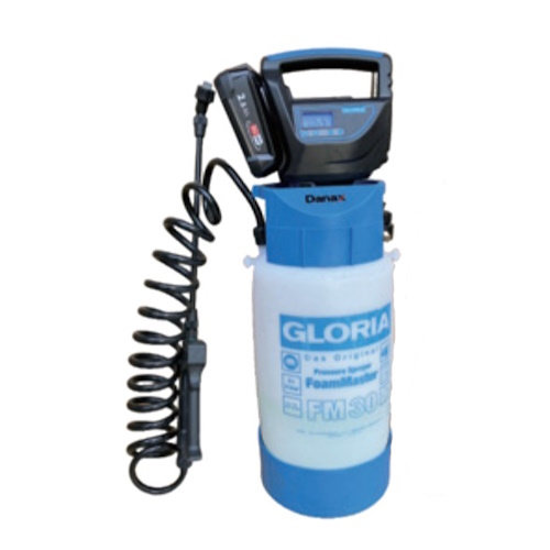 業務効率を極めるプロ仕様！耐薬性×ムース噴射で広範囲対応 細かく濃密な泡が汚れに密着し、反応時間をしっかり確保