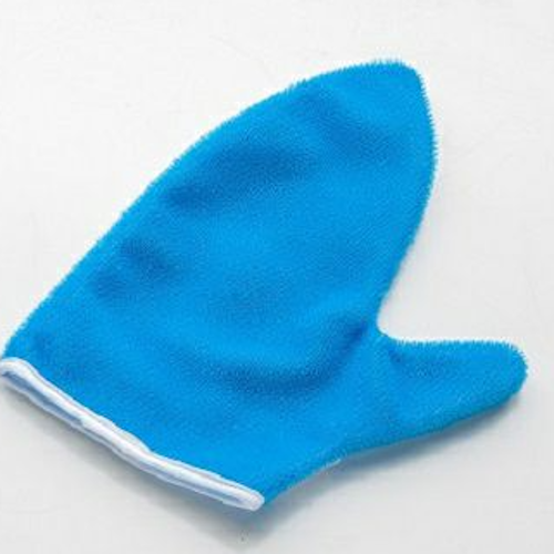 手洗い感覚でしっかり洗浄！❝落ちますポンジ❞の力をそのままミトンに！ 細やかなパーツも入り組んだ筒状部品もスッキリ